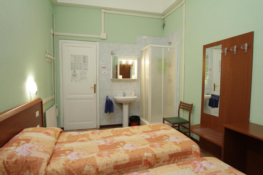 Hotel Barone Cenova Dış mekan fotoğraf